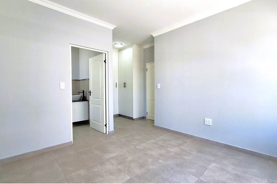 3 Bedroom Property for Sale in Sandy Point Western Cape